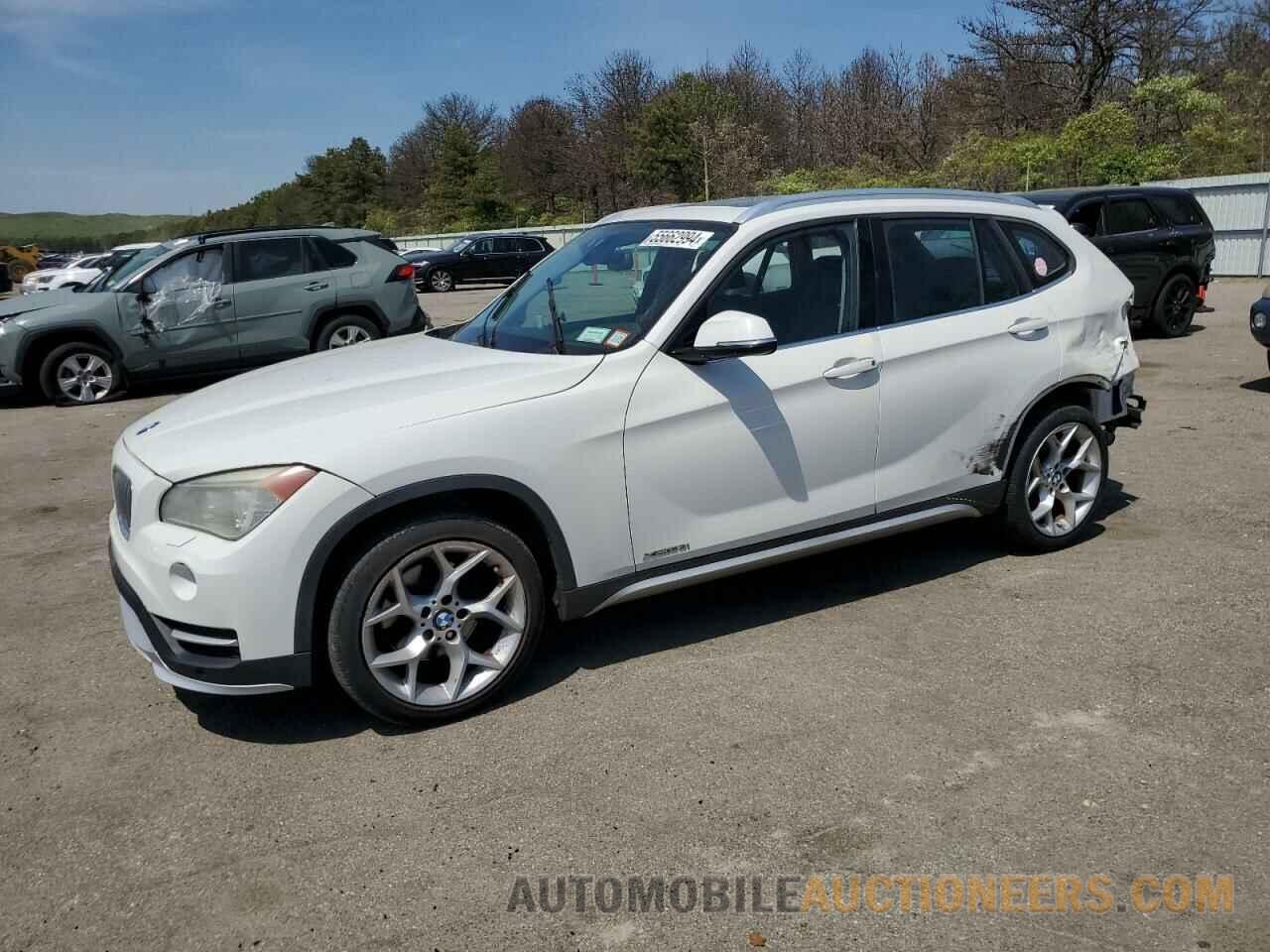 WBAVL1C55FVY24899 BMW X1 2015