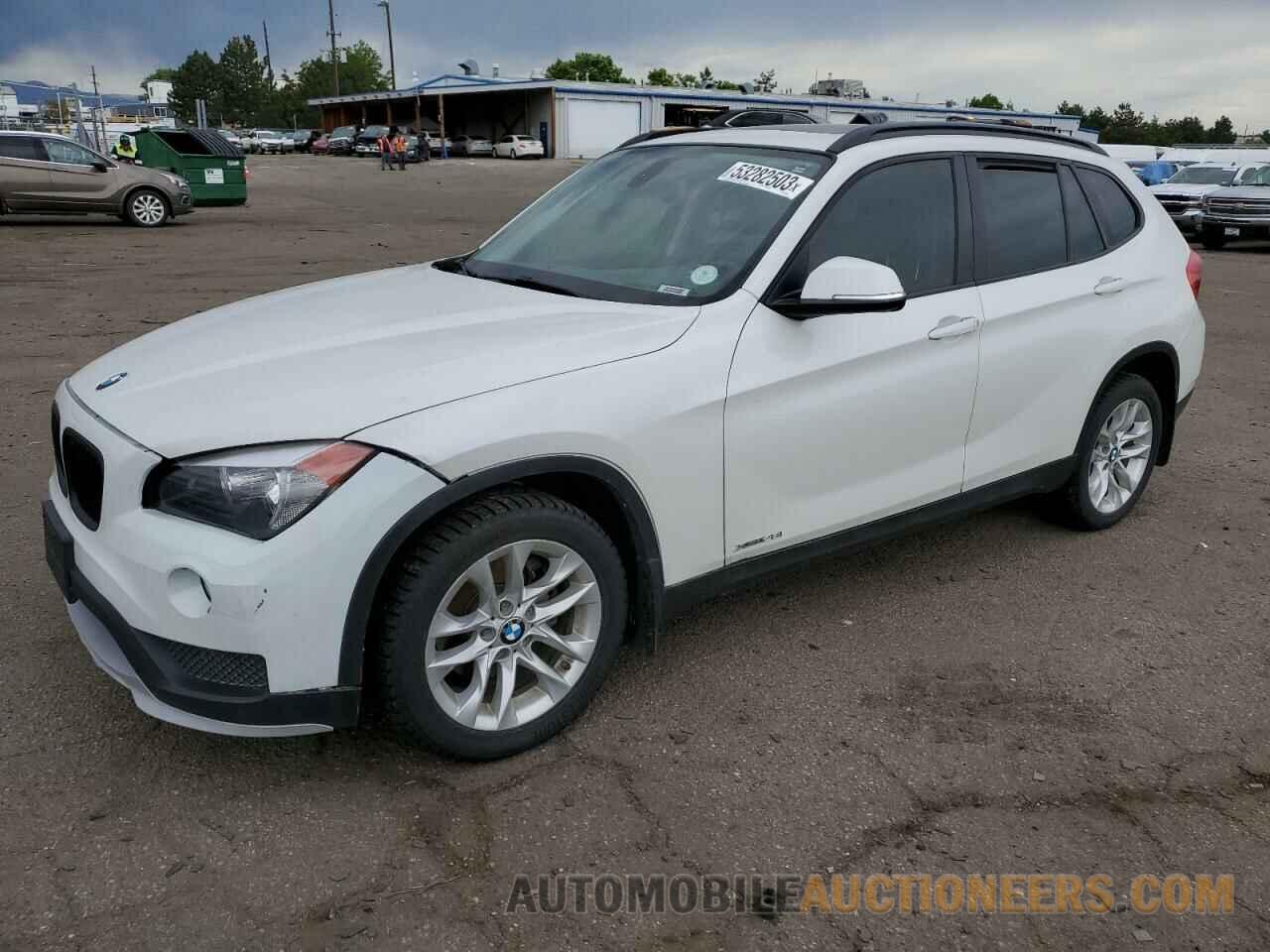 WBAVL1C55FVY31643 BMW X1 2015