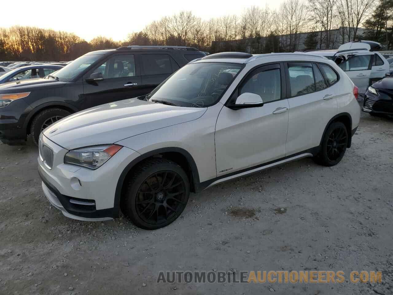 WBAVL1C55FVY32727 BMW X1 2015