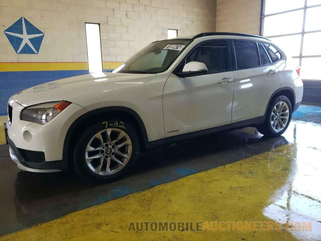 WBAVL1C56FVY40299 BMW X1 2015