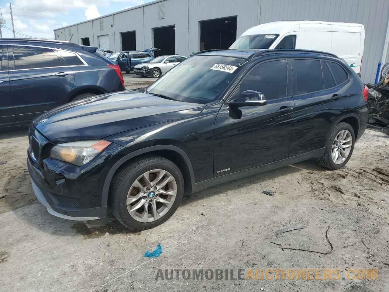 WBAVL1C57FVY30350 BMW X1 2015