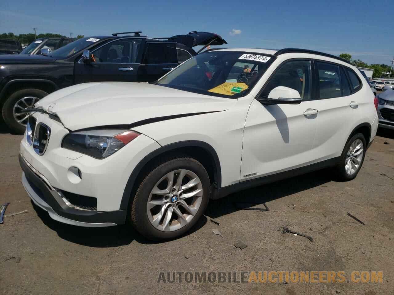 WBAVL1C57FVY31269 BMW X1 2015