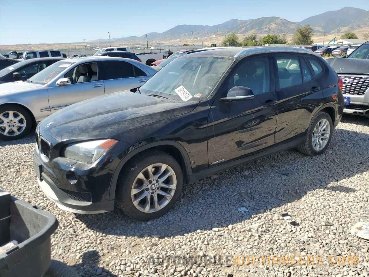 WBAVL1C57FVY31563 BMW X1 2015