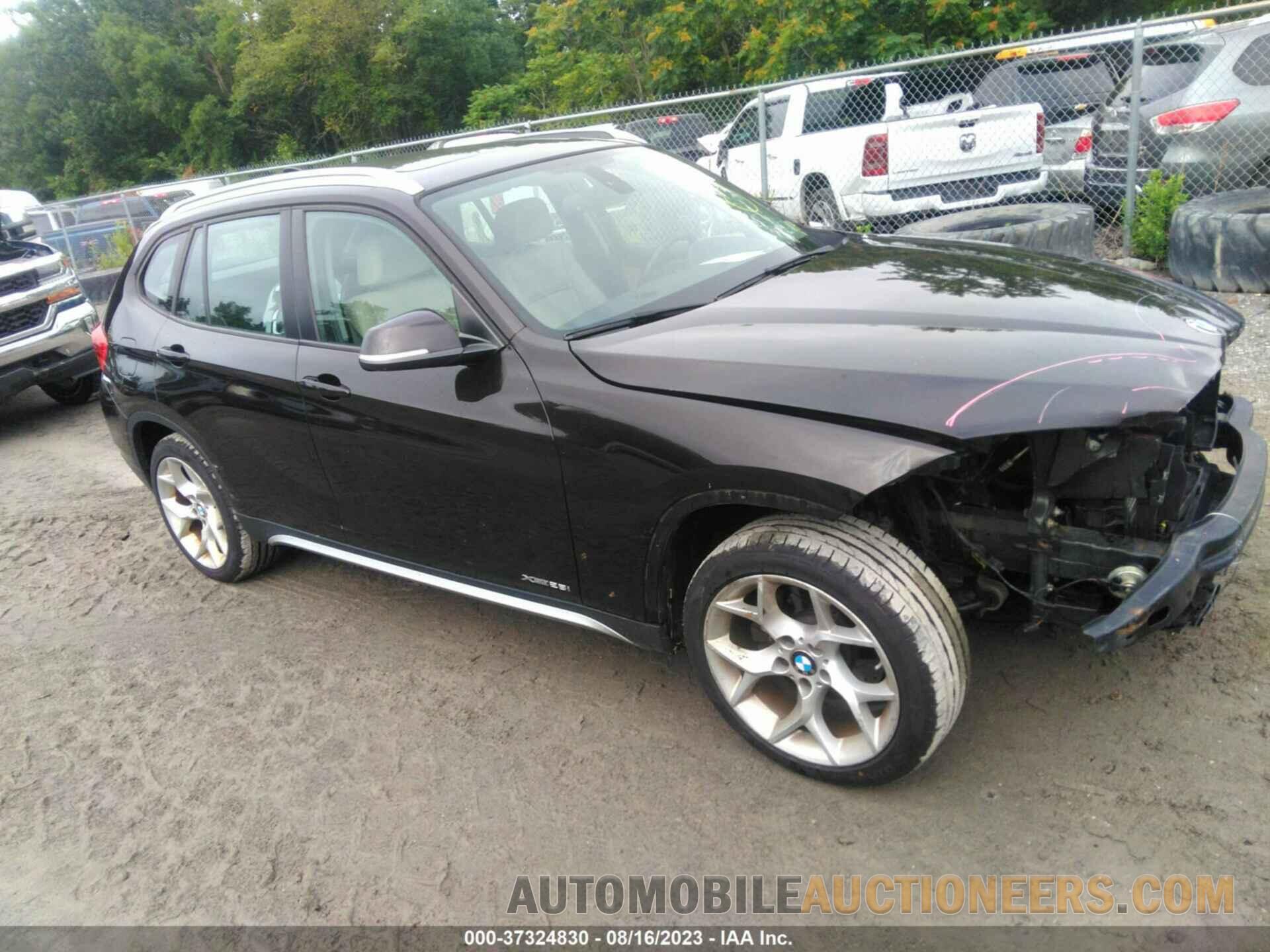 WBAVL1C58FVY29742 BMW X1 2015