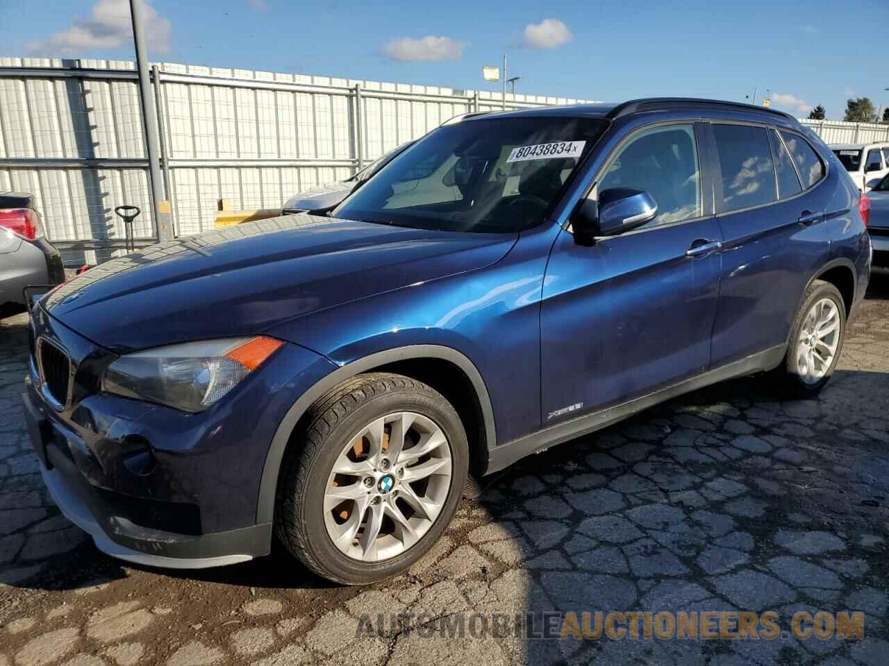 WBAVL1C5XFVY38555 BMW X1 2015