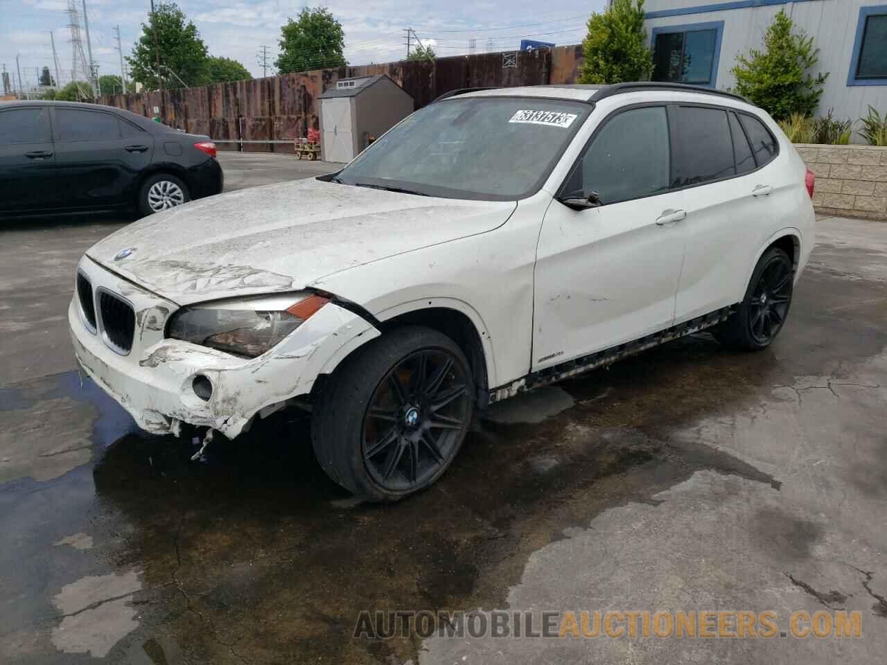 WBAVM1C50FV316501 BMW X1 2015