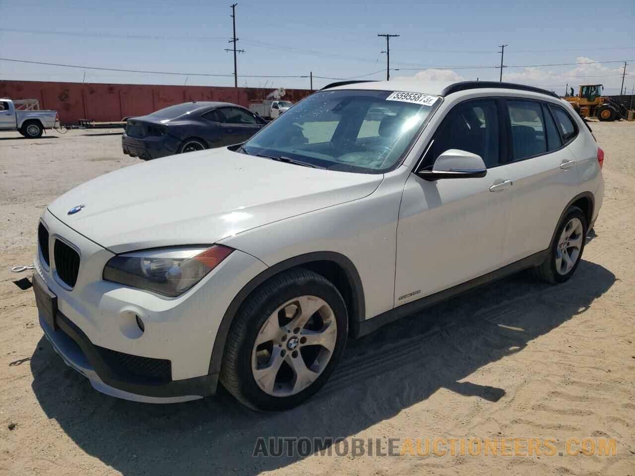 WBAVM1C50FV498927 BMW X1 2015