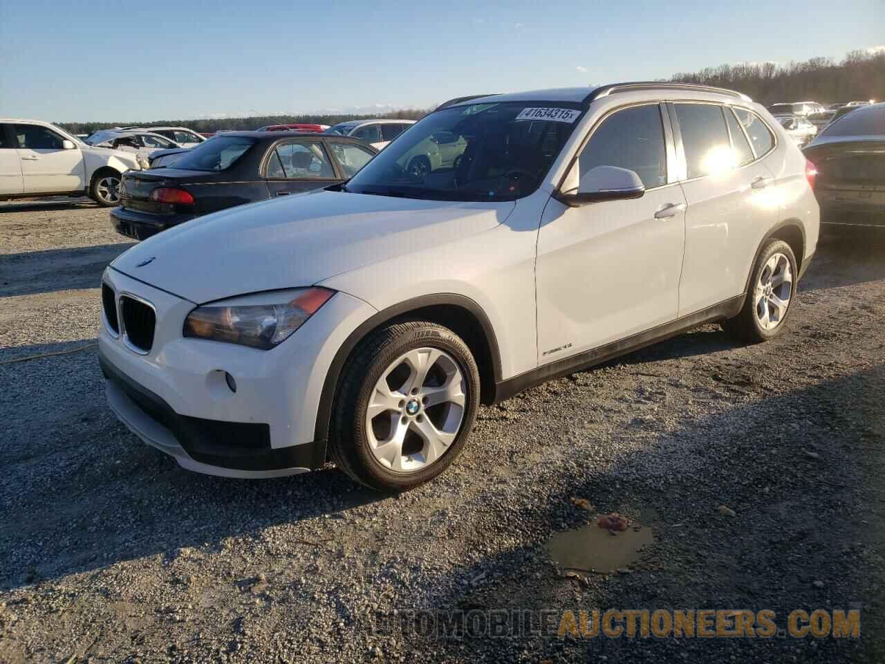 WBAVM1C50FVW57414 BMW X1 2015