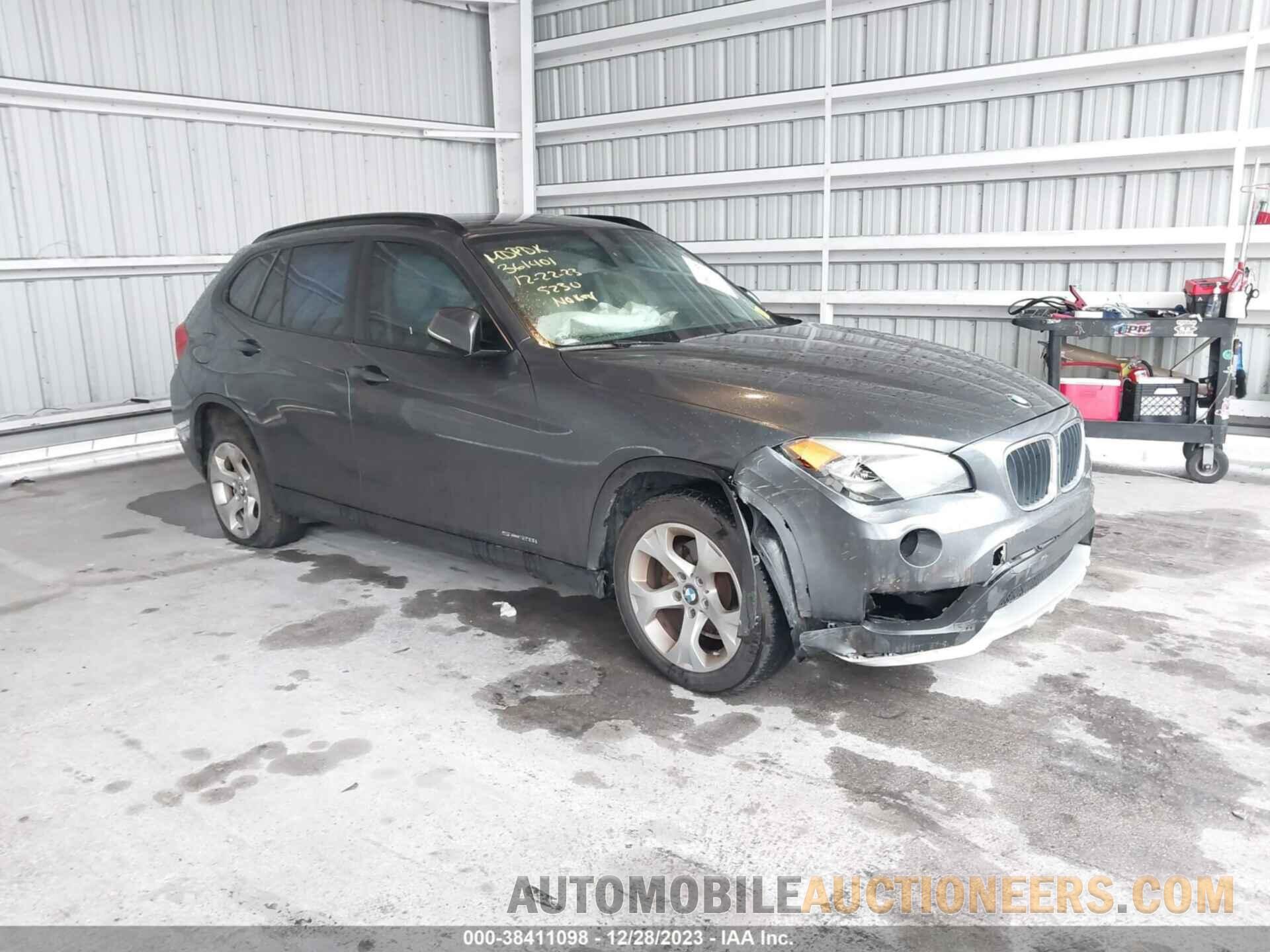 WBAVM1C51FV315230 BMW X1 2015