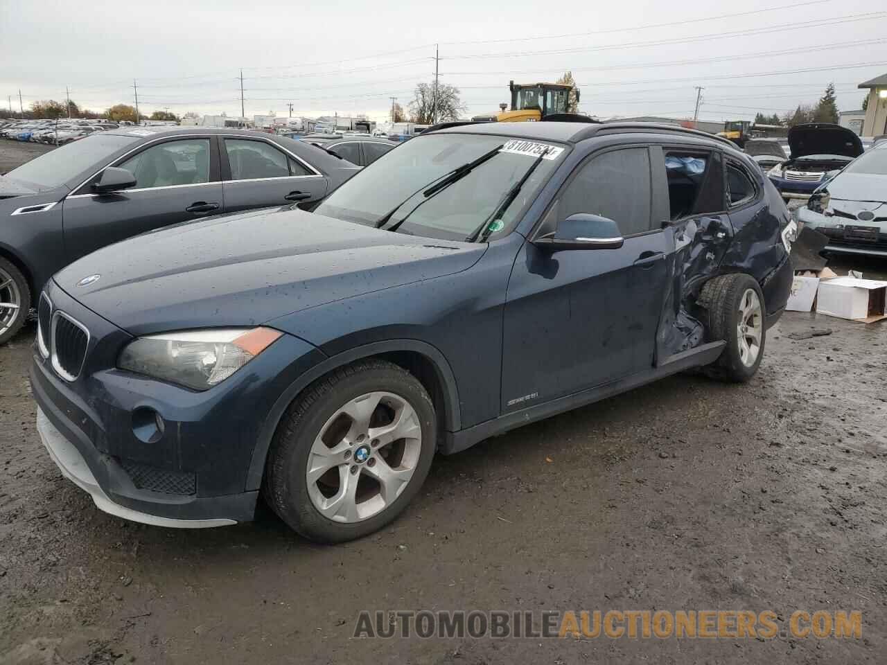 WBAVM1C51FV316054 BMW X1 2015