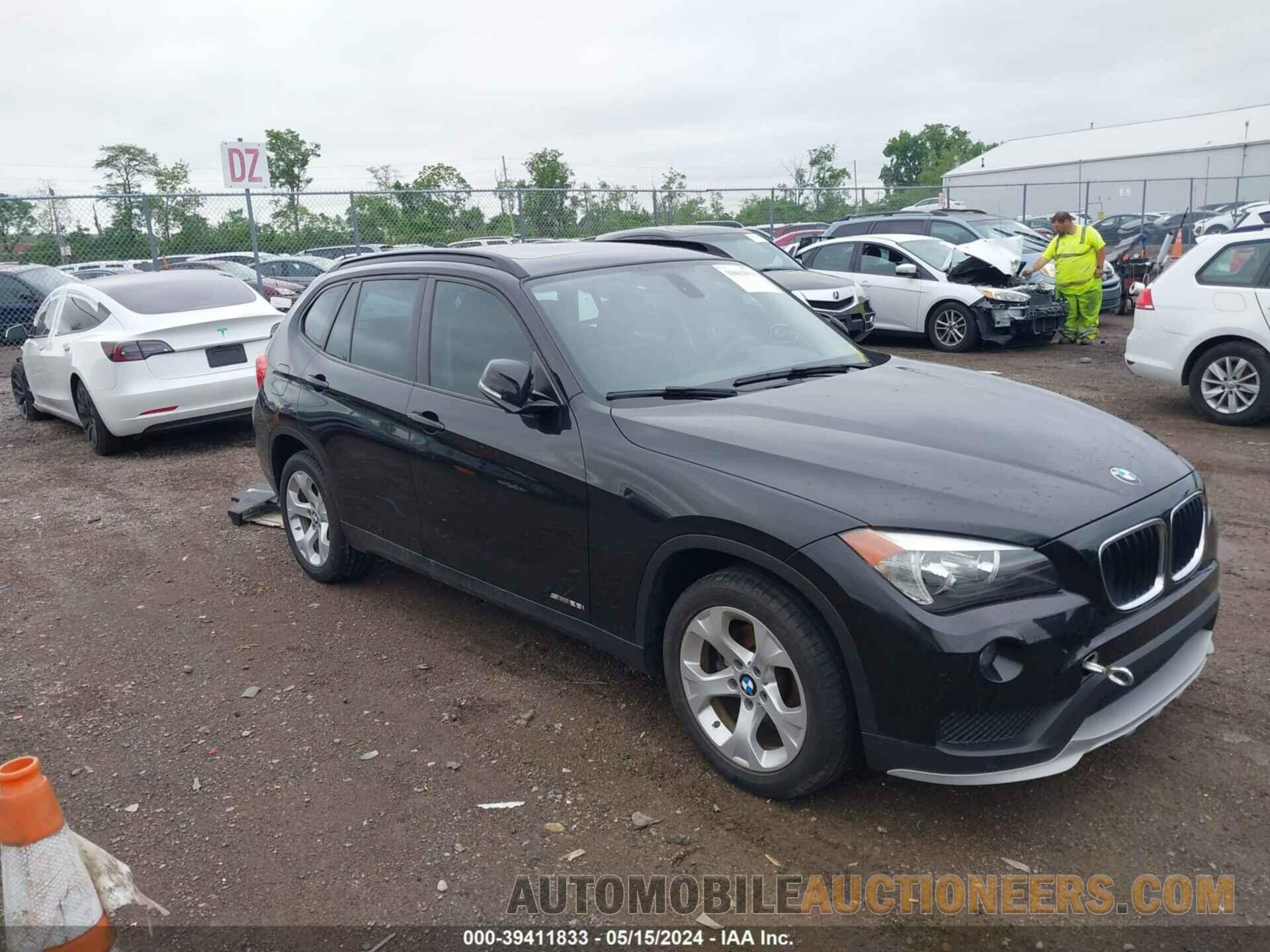 WBAVM1C51FV319228 BMW X1 2015