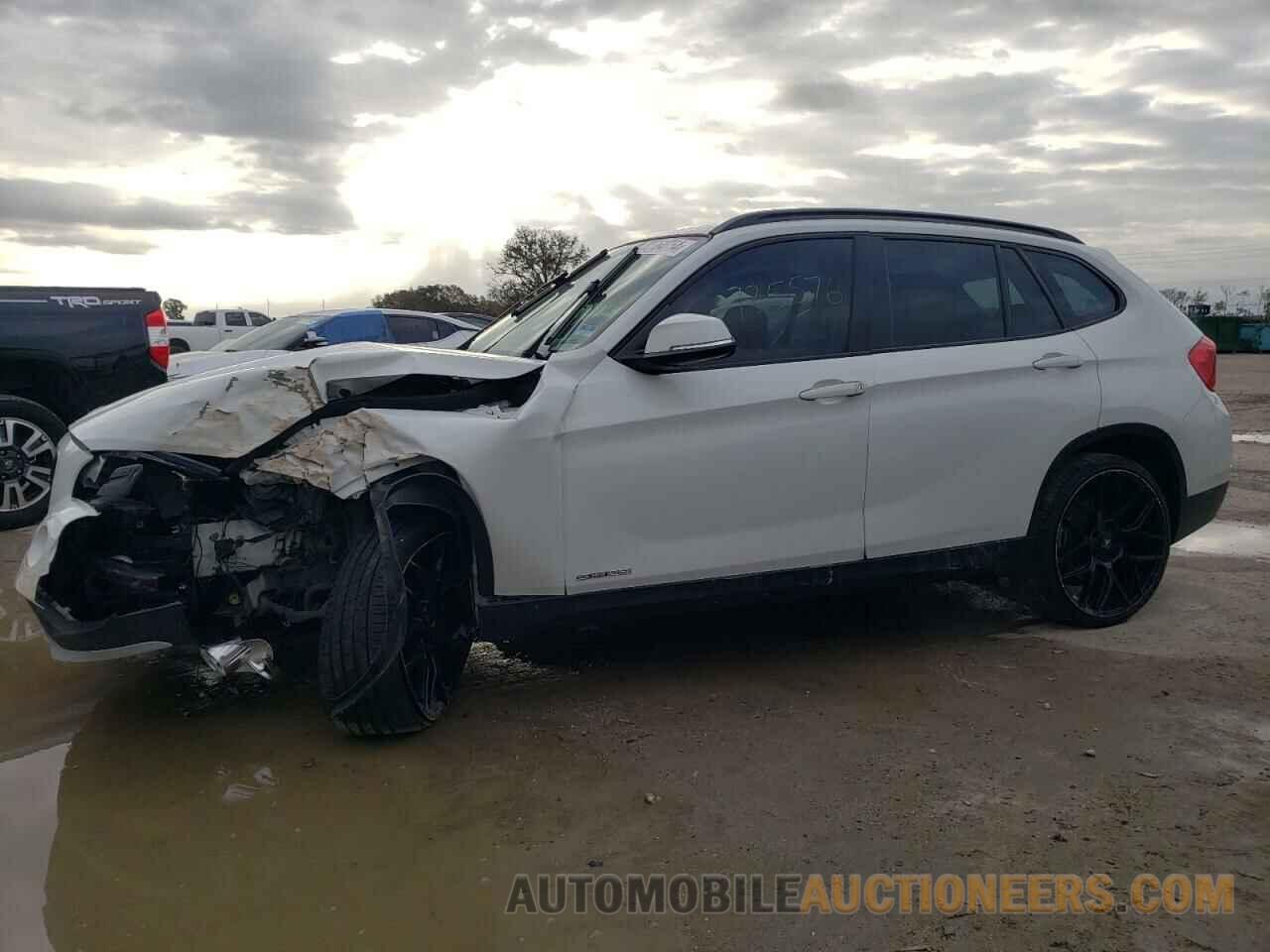 WBAVM1C52FV316256 BMW X1 2015