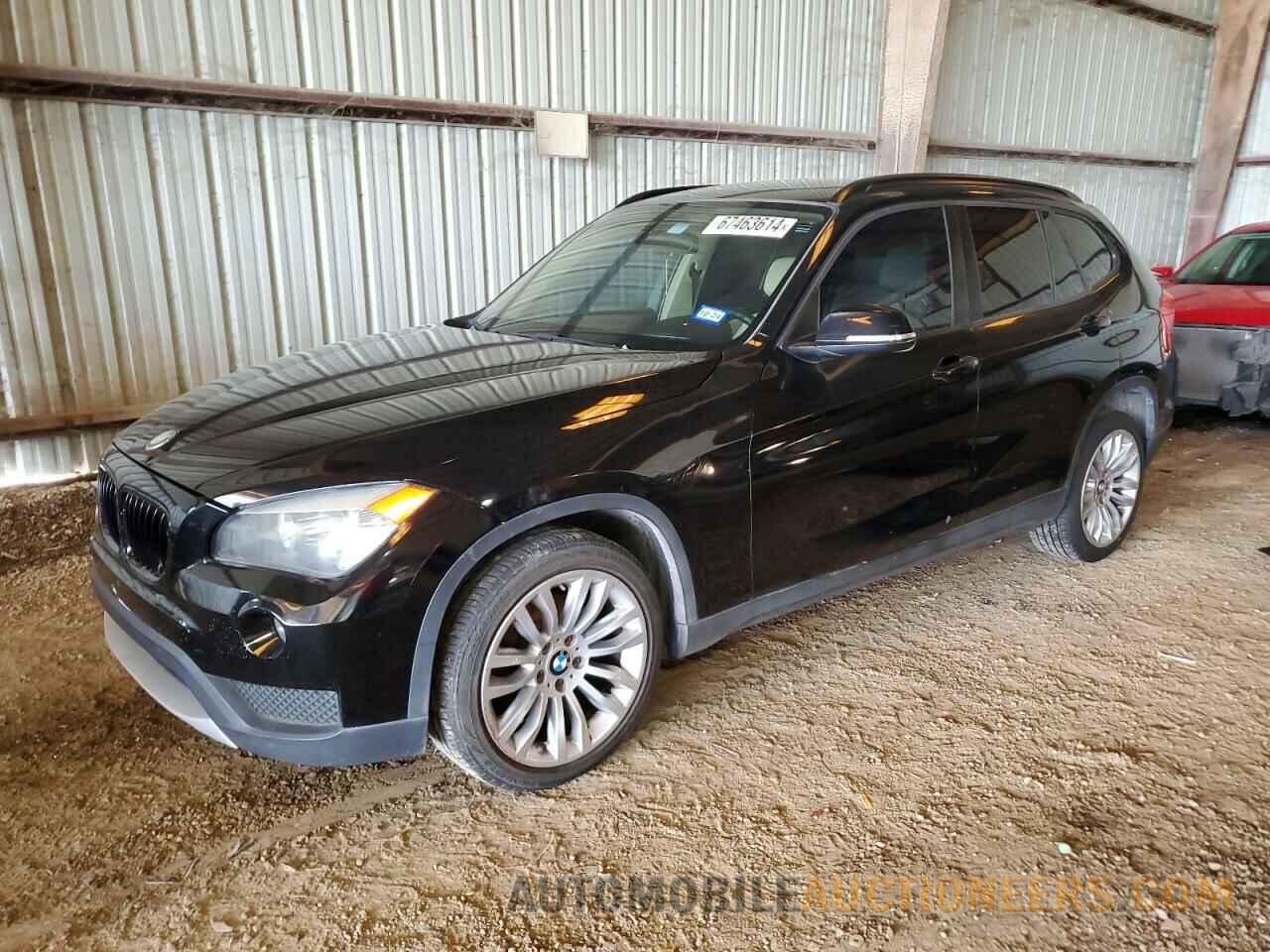 WBAVM1C52FV317813 BMW X1 2015