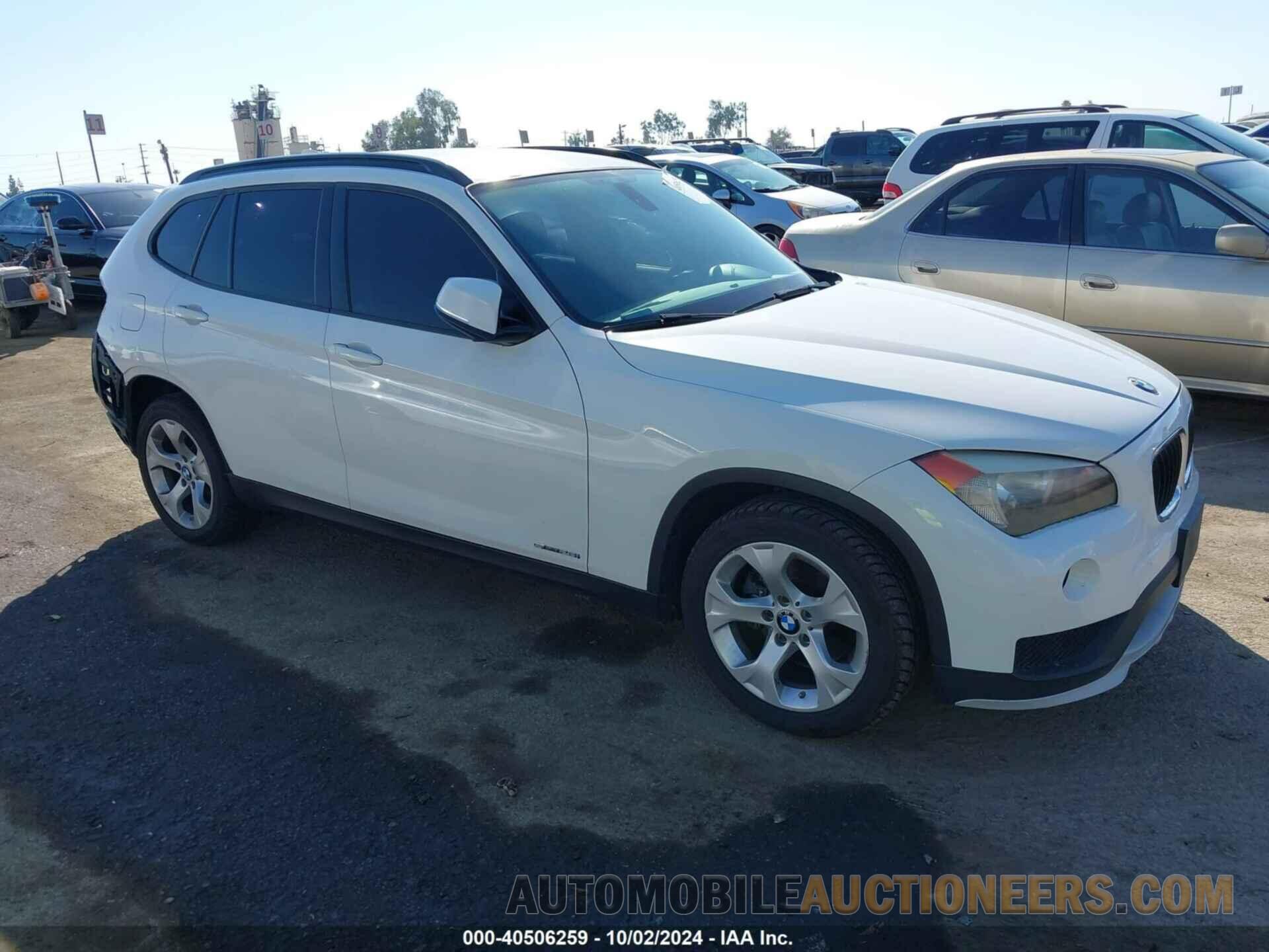 WBAVM1C52FV318749 BMW X1 2015