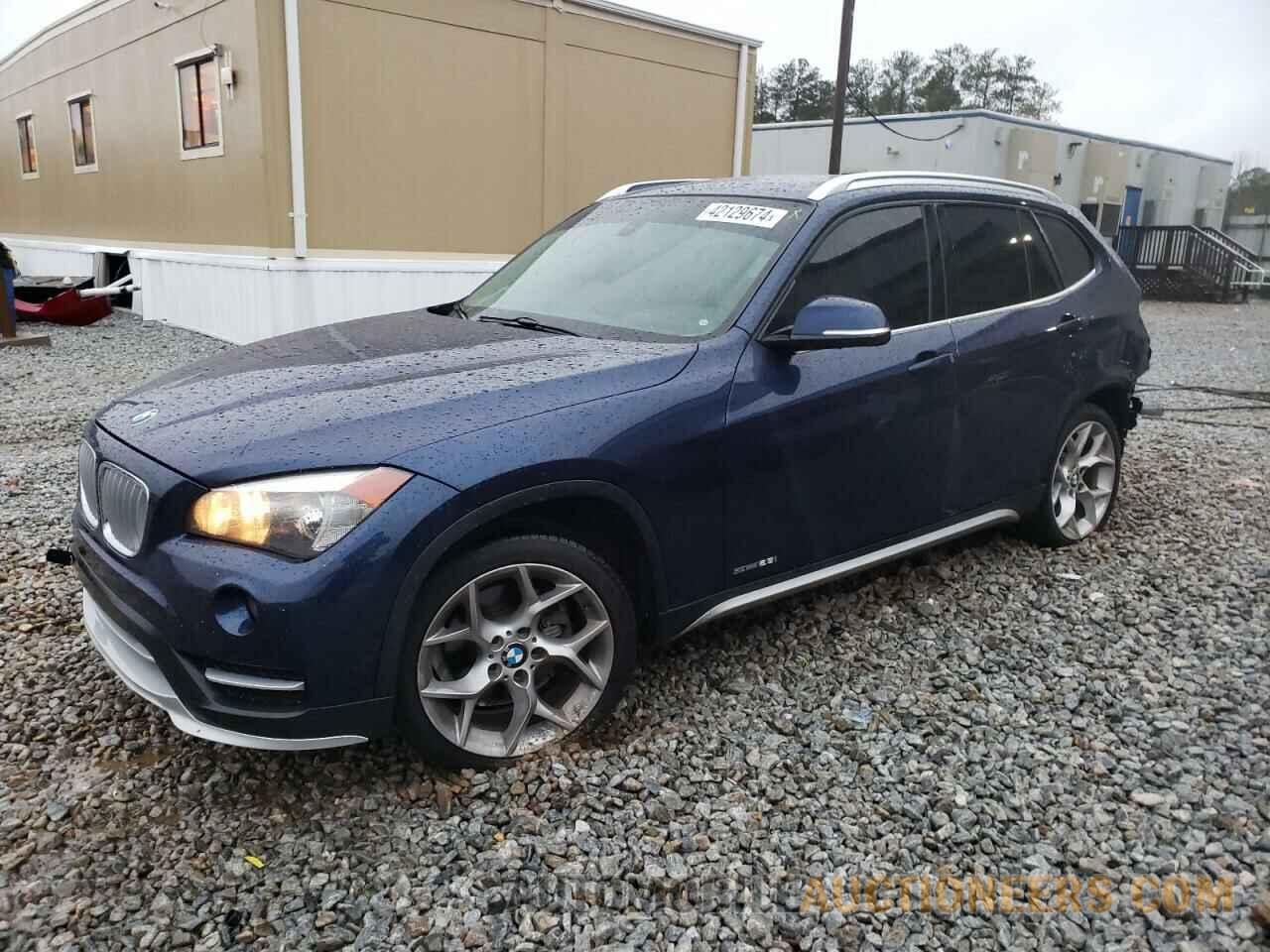 WBAVM1C52FV498704 BMW X1 2015