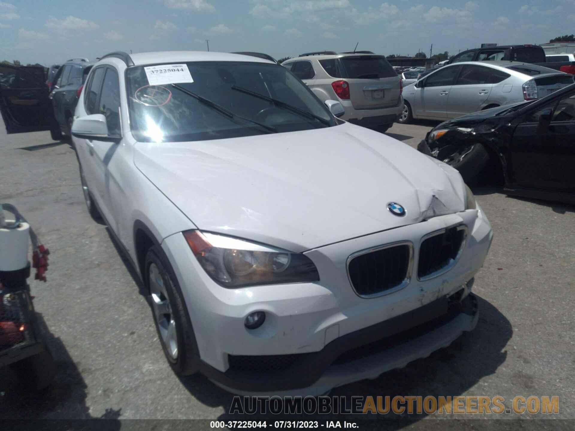 WBAVM1C52FVW57656 BMW X1 2015