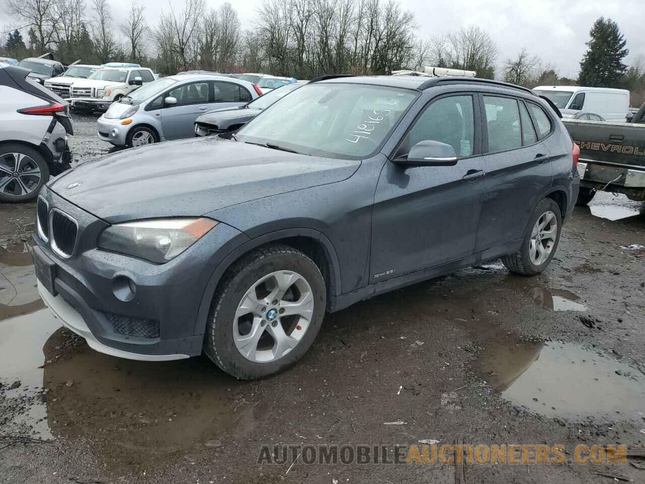 WBAVM1C52FVZ94179 BMW X1 2015