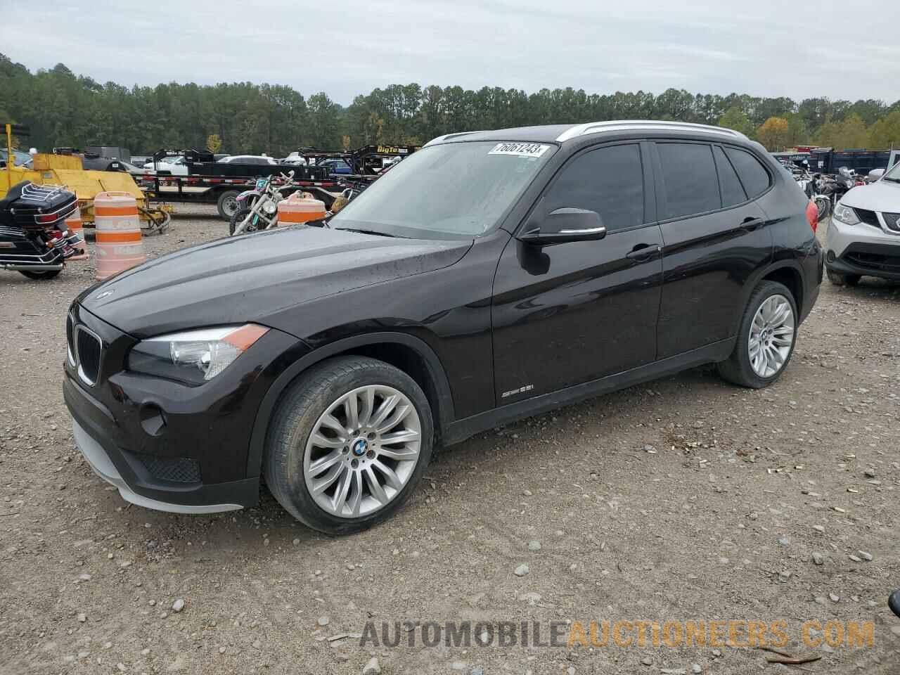 WBAVM1C53FV317643 BMW X1 2015