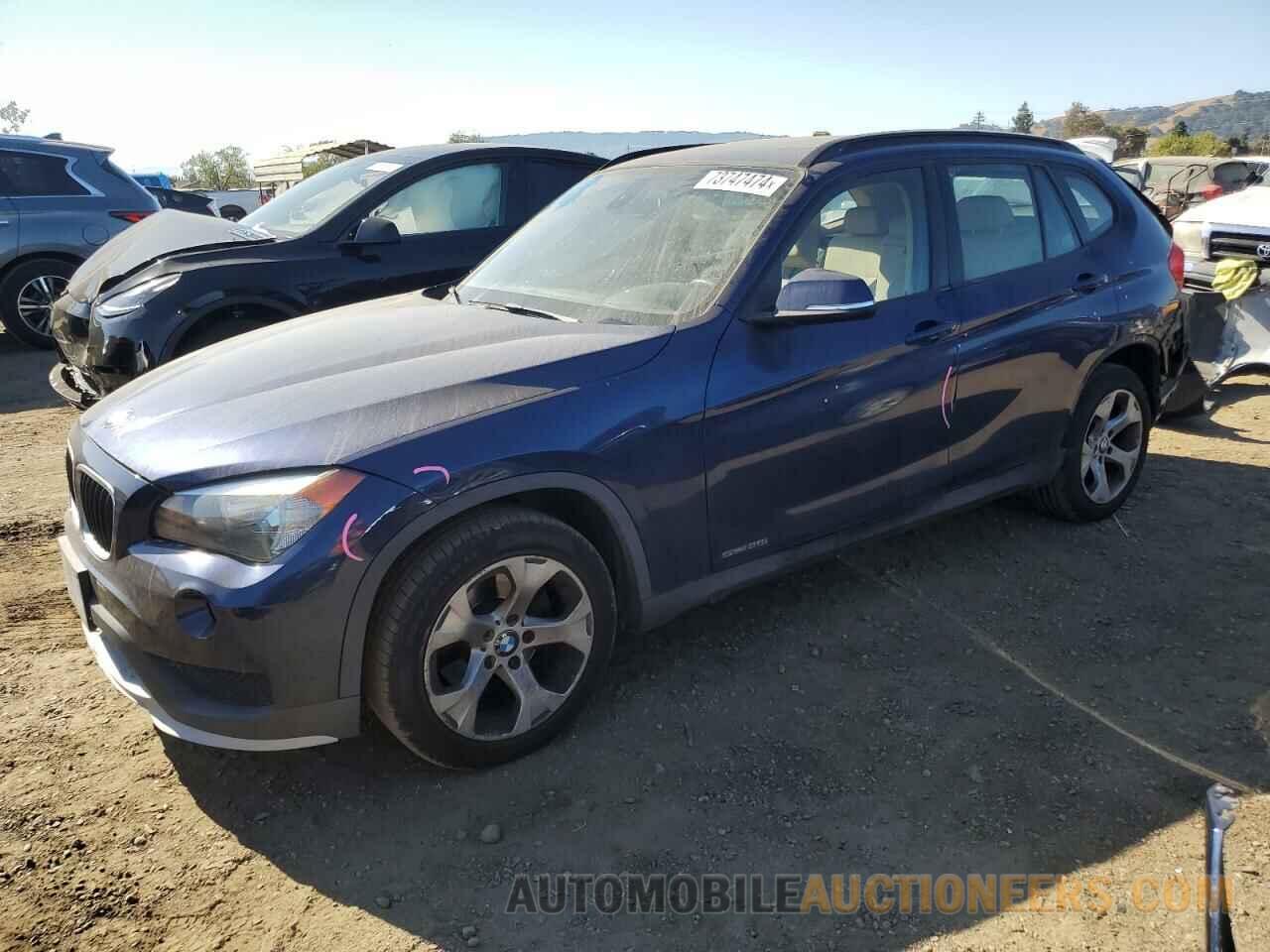 WBAVM1C53FV498498 BMW X1 2015