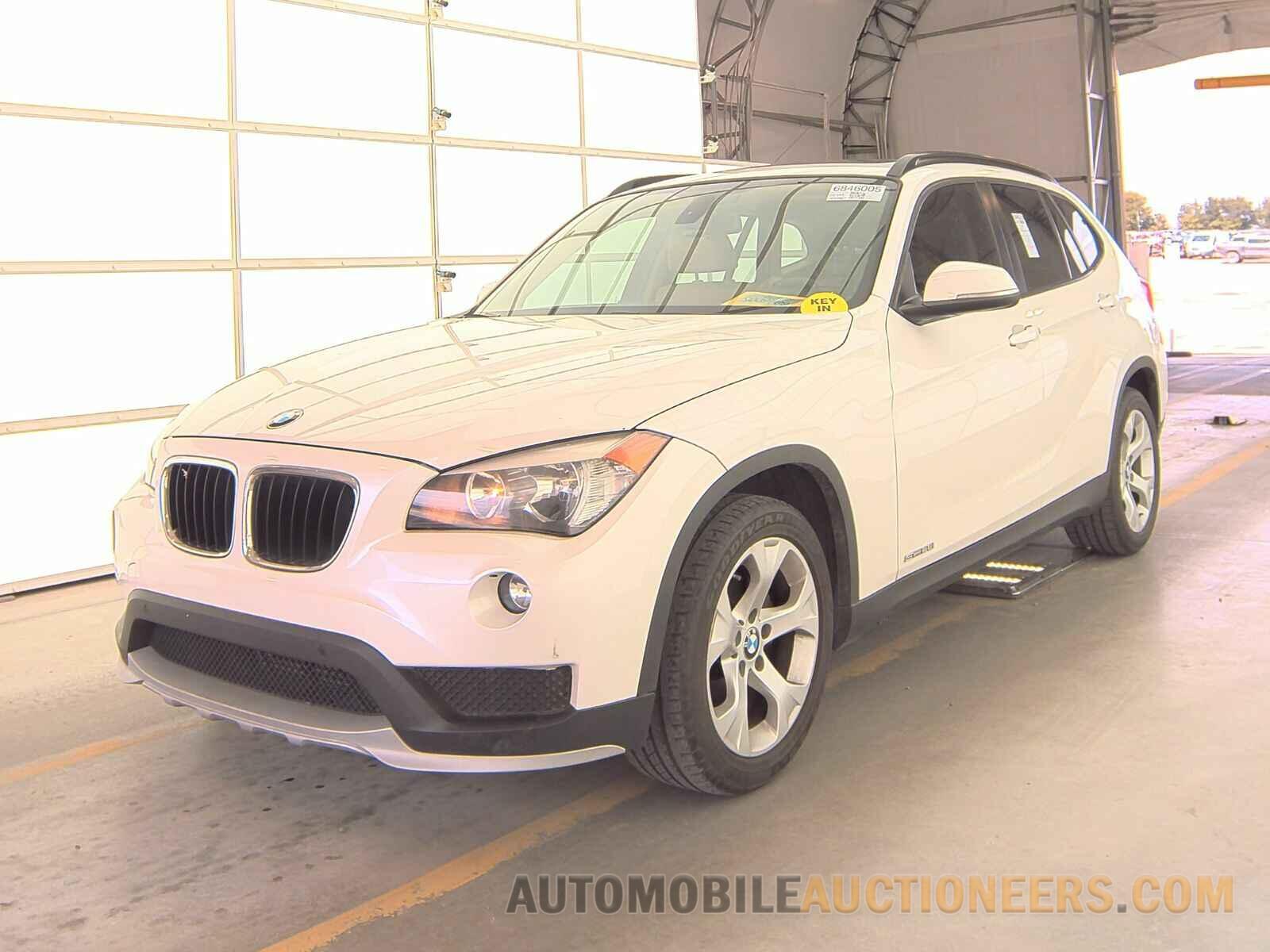 WBAVM1C53FVW57729 BMW X1 2015