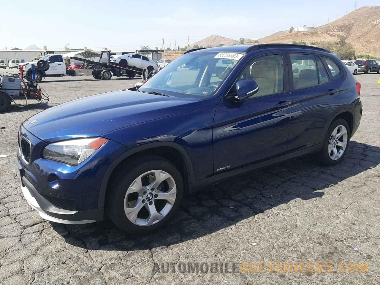 WBAVM1C53FVW58668 BMW X1 2015