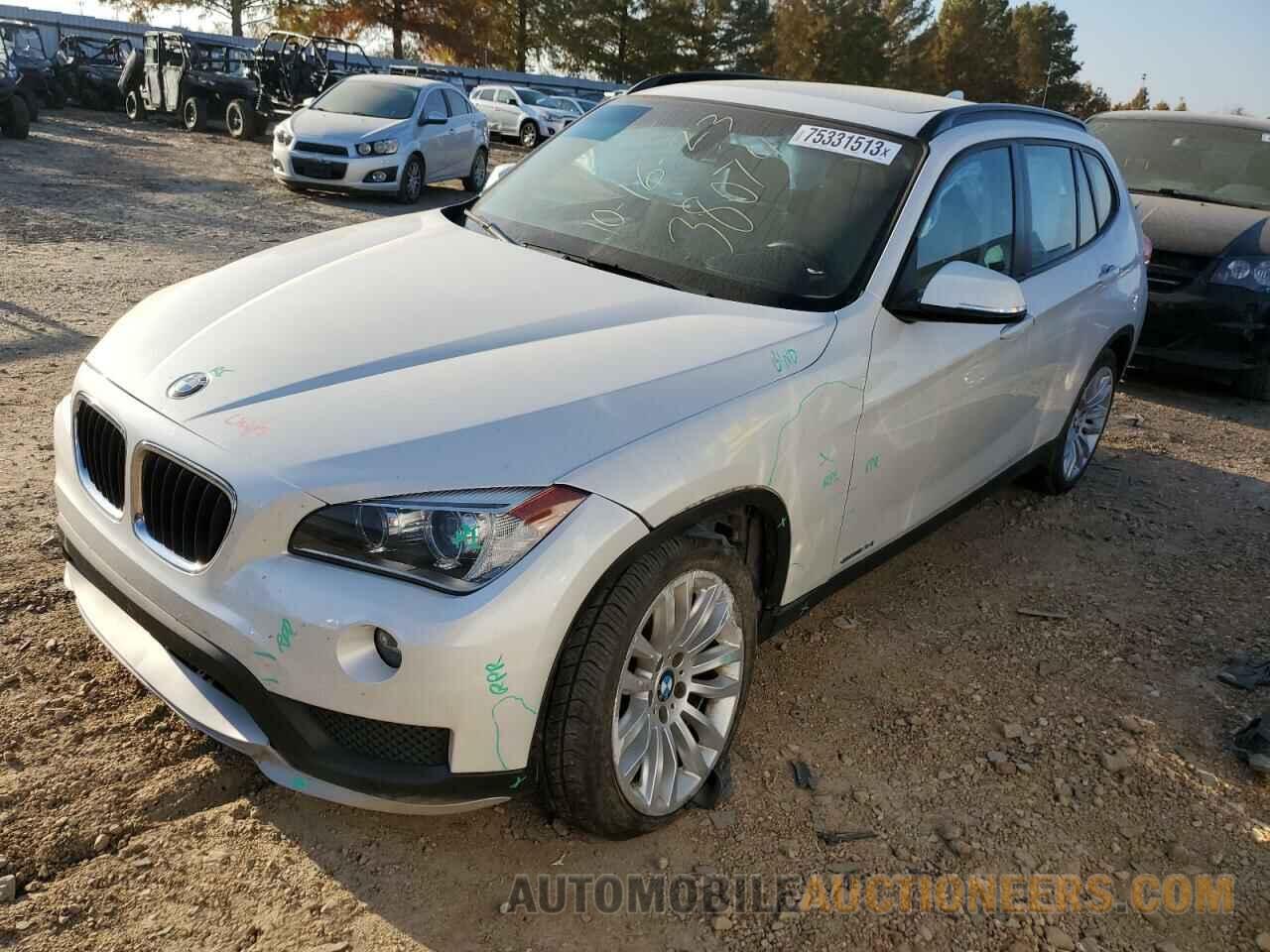 WBAVM1C54FV317327 BMW X1 2015