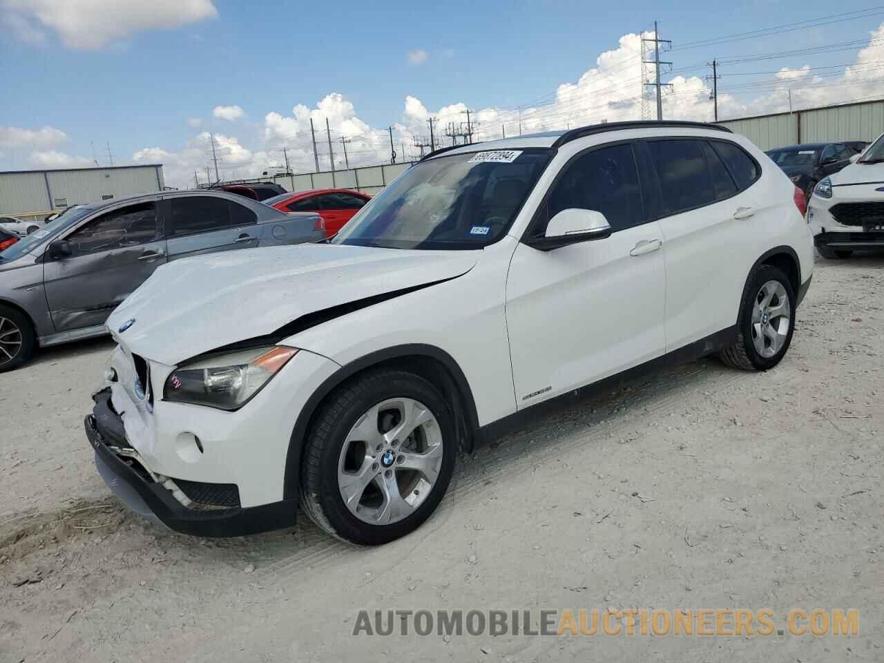 WBAVM1C55EVW51977 BMW X1 2014