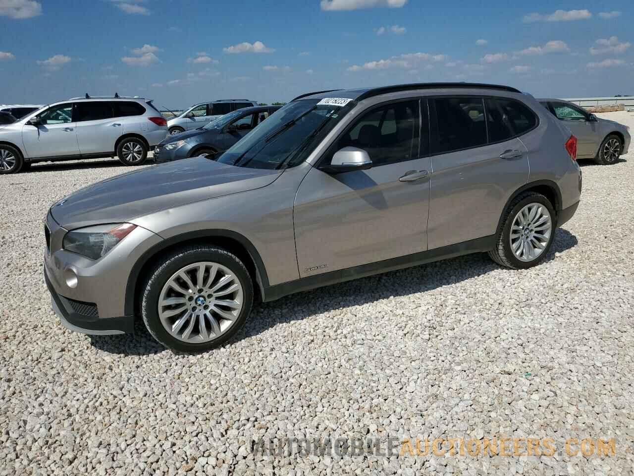 WBAVM1C55FV314355 BMW X1 2015