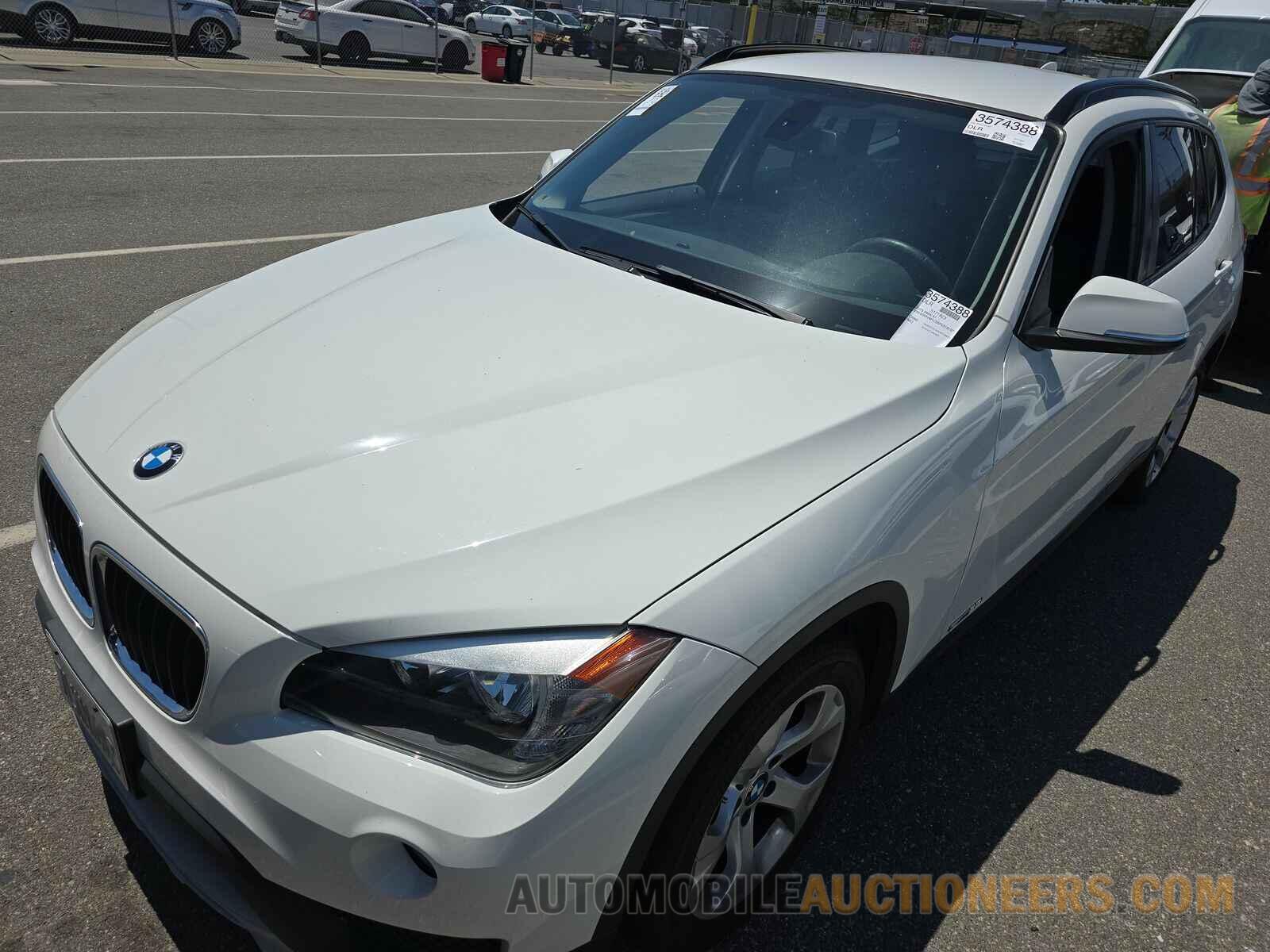 WBAVM1C55FV319197 BMW X1 2015