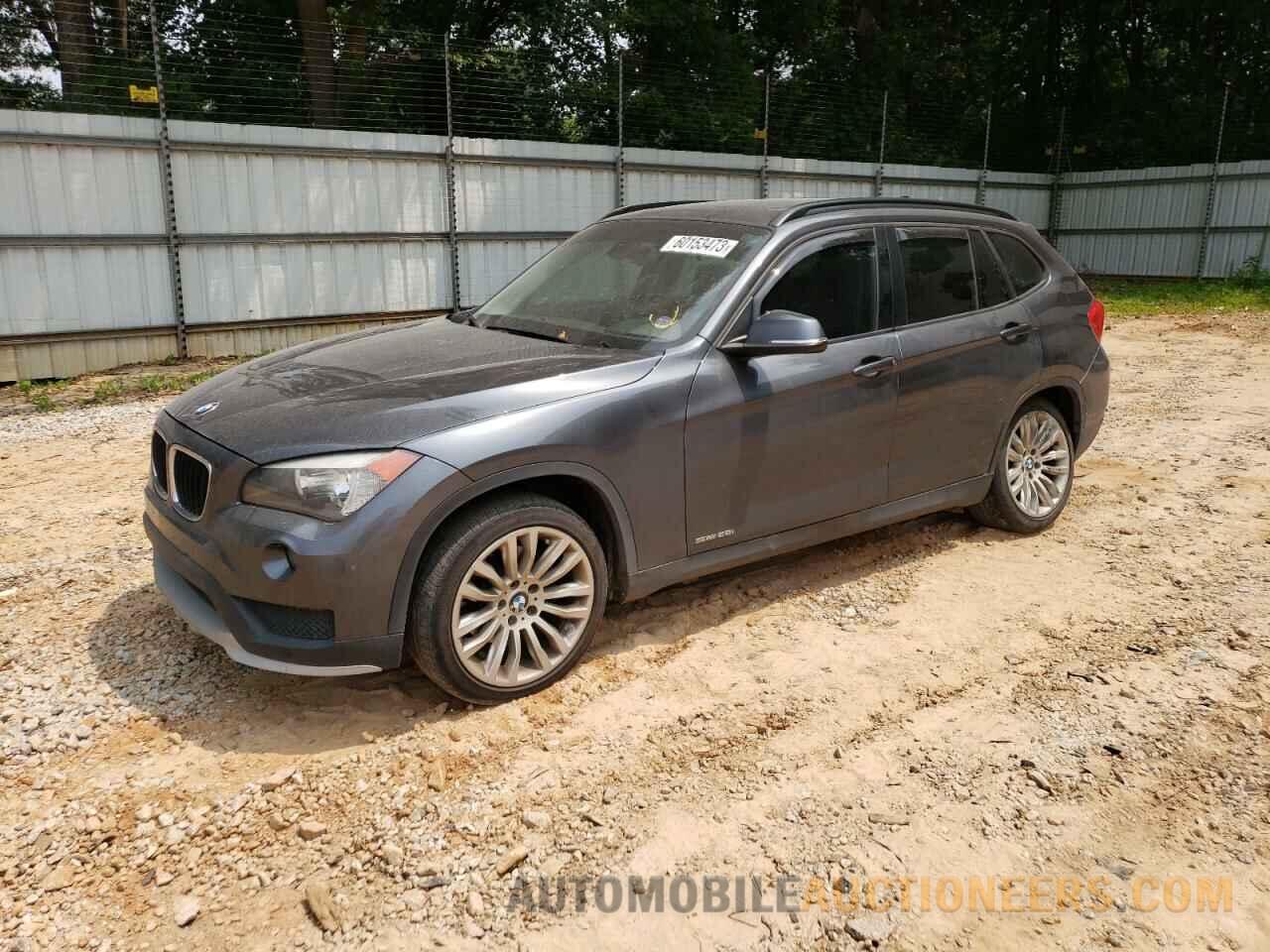 WBAVM1C55FV319216 BMW X1 2015