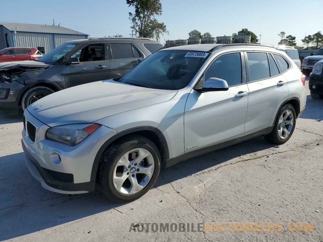 WBAVM1C55FV498597 BMW X1 2015