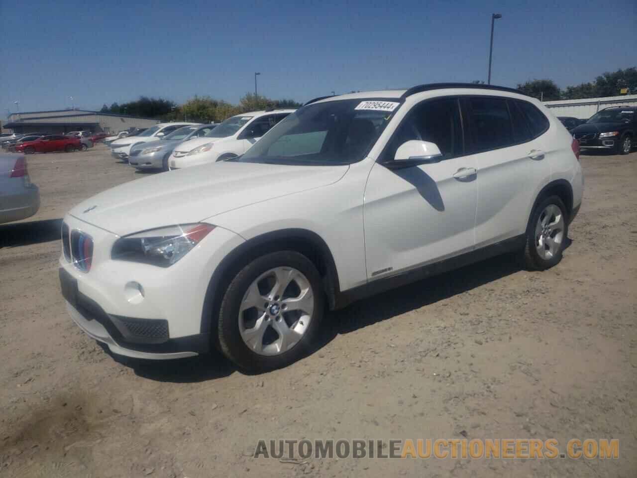 WBAVM1C55FVZ94418 BMW X1 2015