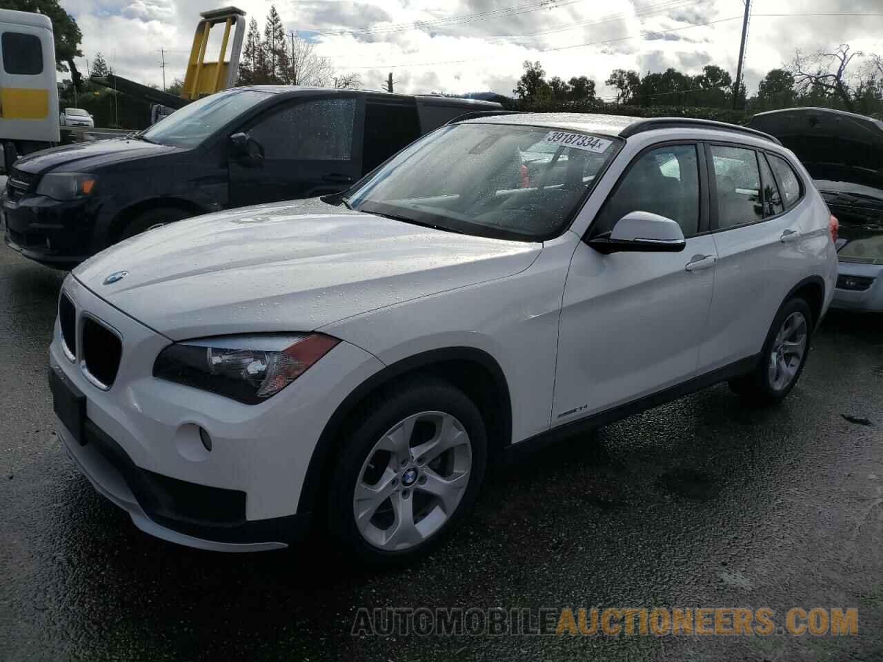 WBAVM1C56FV317958 BMW X1 2015