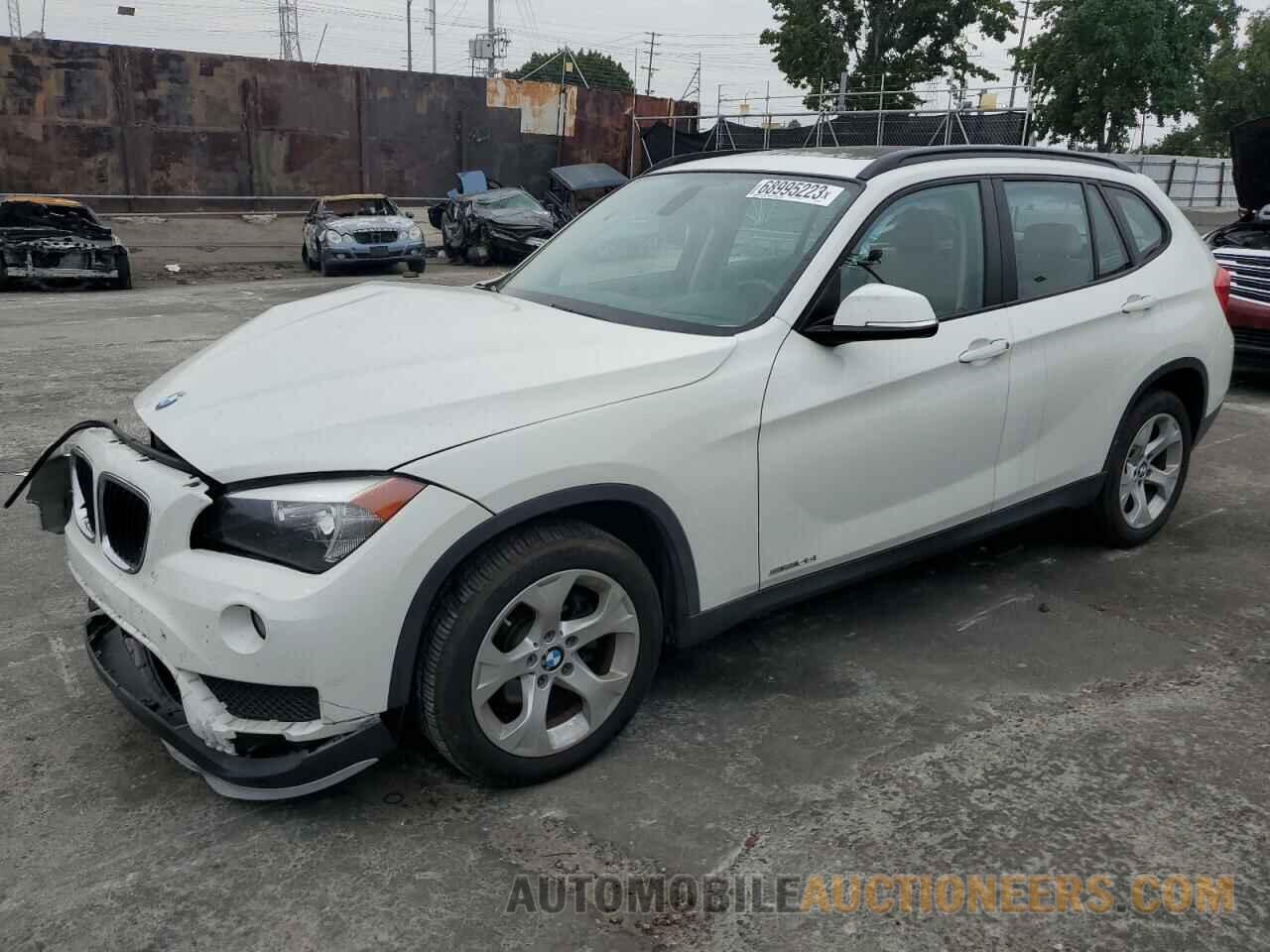 WBAVM1C56FV498656 BMW X1 2015