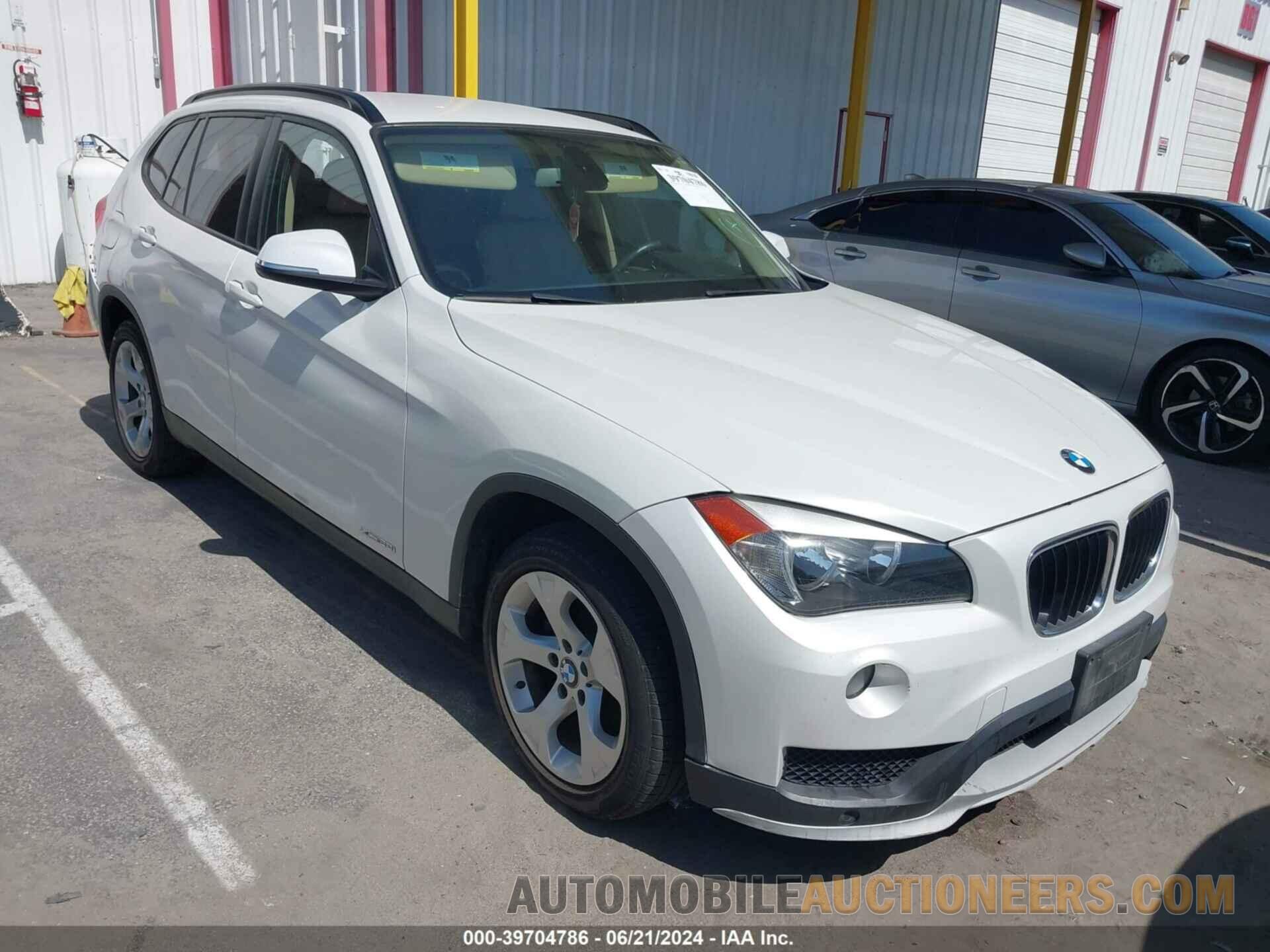 WBAVM1C57FV316284 BMW X1 2015