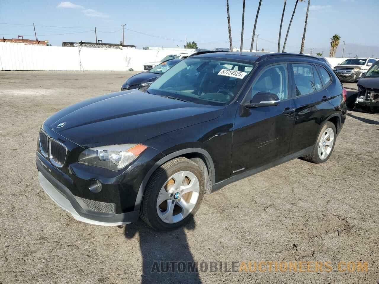 WBAVM1C57FV318830 BMW X1 2015