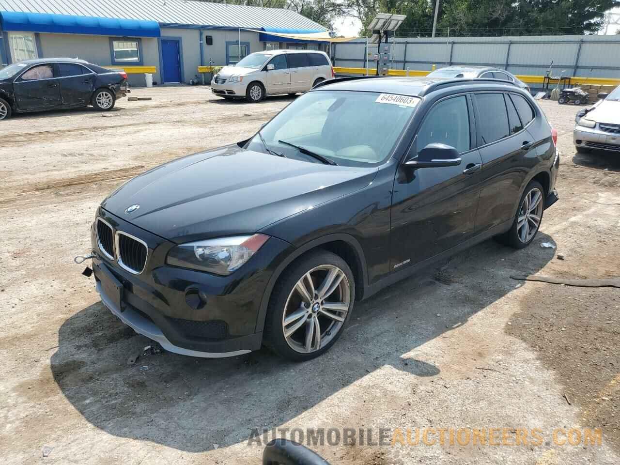 WBAVM1C57FV319329 BMW X1 2015