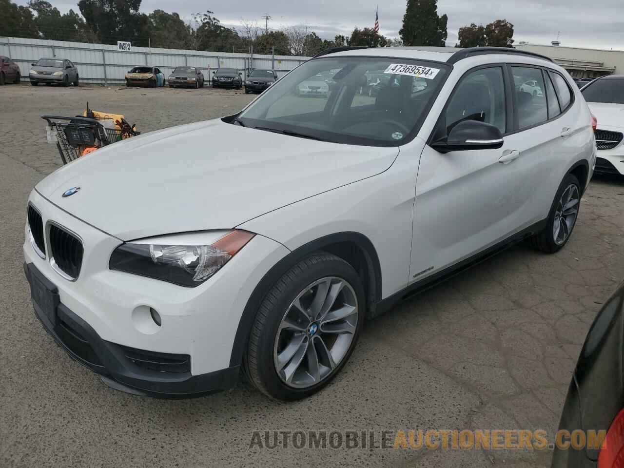 WBAVM1C57FVW58656 BMW X1 2015