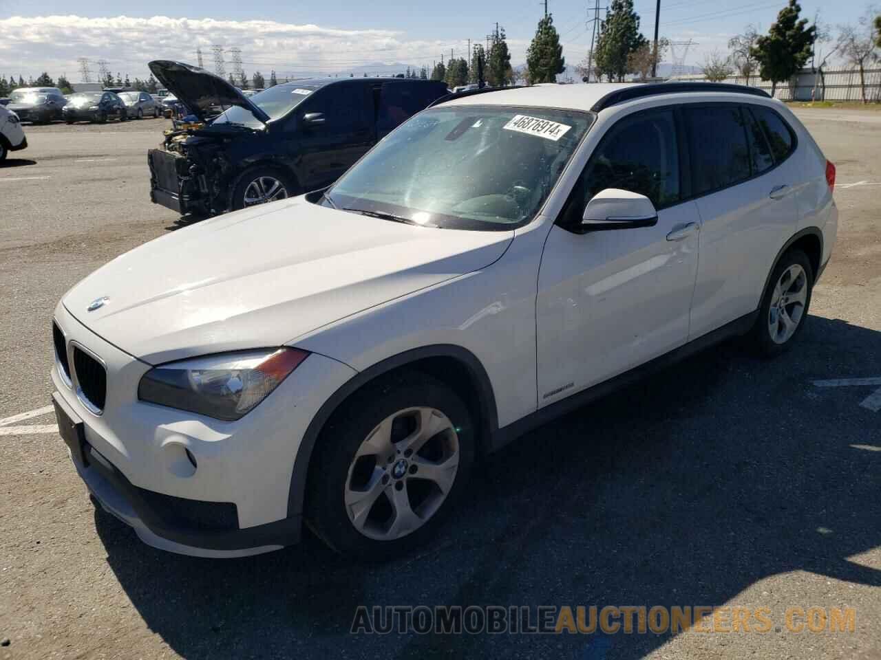 WBAVM1C58FV317587 BMW X1 2015