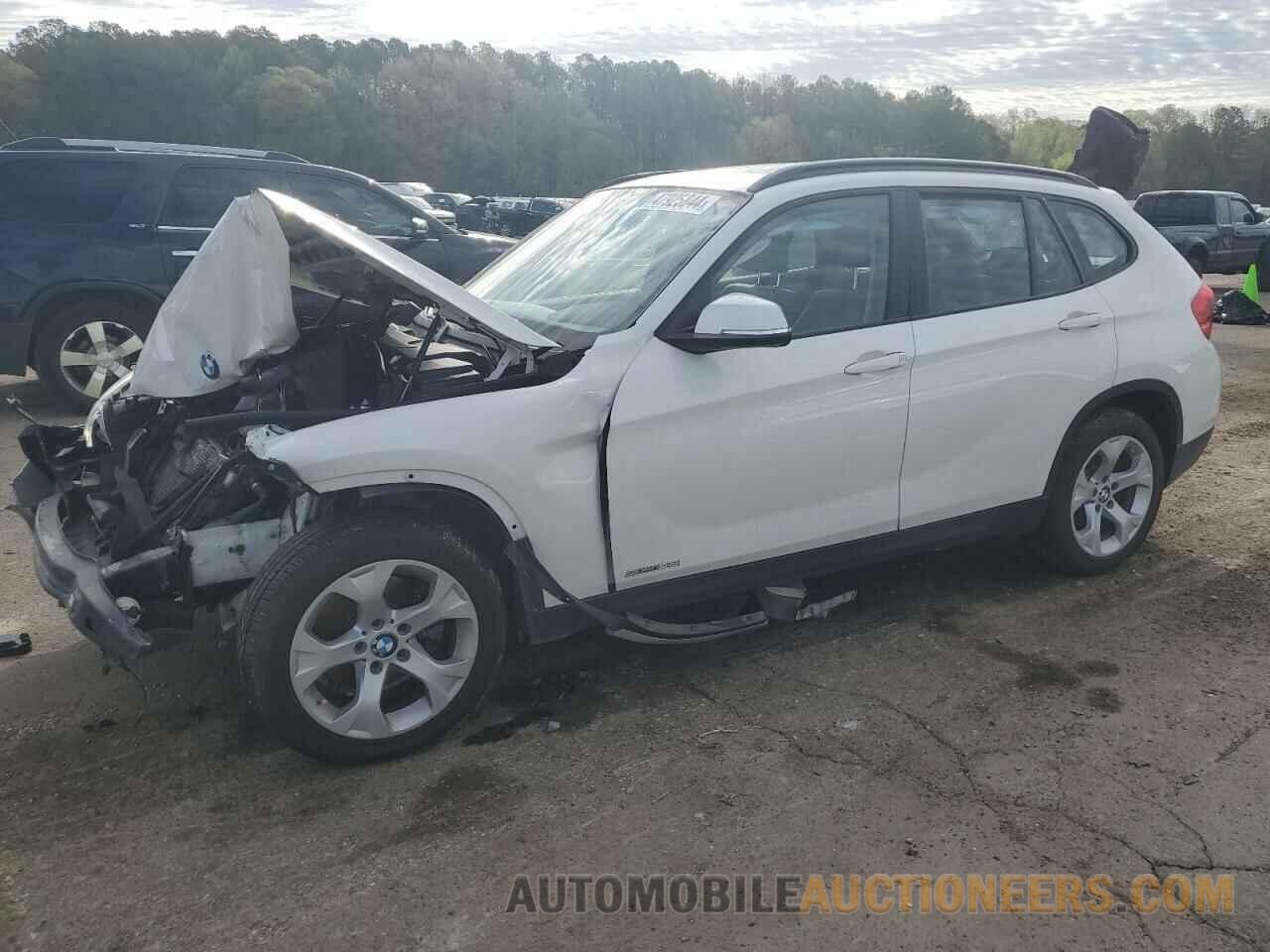 WBAVM1C58FVZ94073 BMW X1 2015