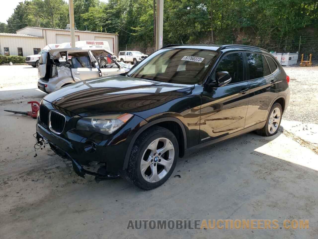 WBAVM1C59FV315931 BMW X1 2015