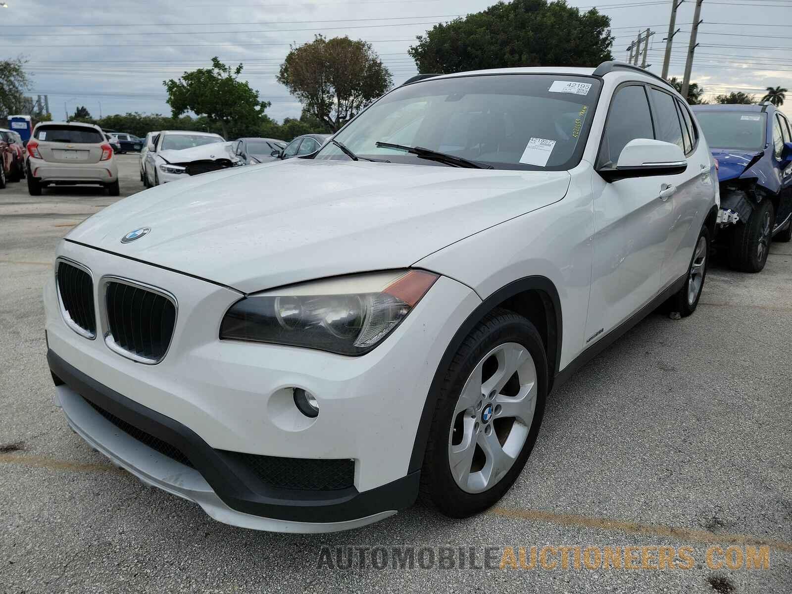 WBAVM1C59FV319123 BMW X1 2015