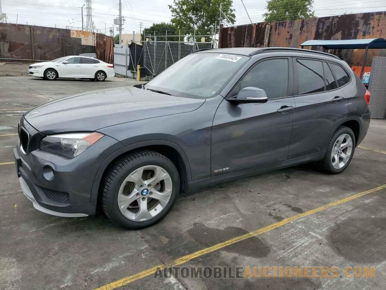 WBAVM1C59FVW56889 BMW X1 2015