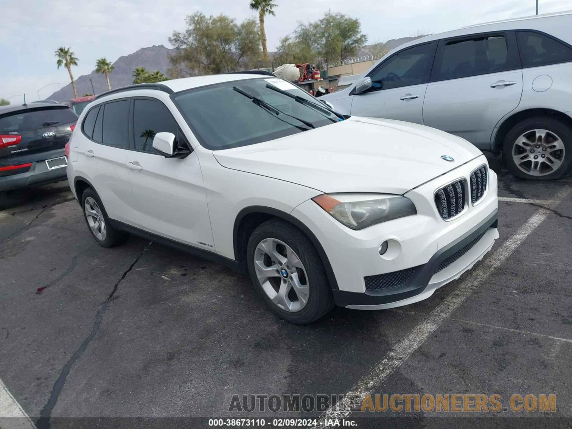 WBAVM1C59FVW57881 BMW X1 2015