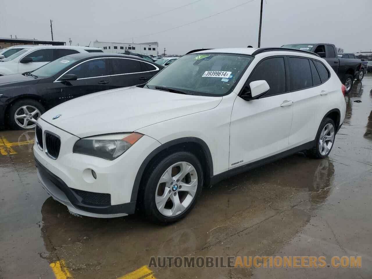 WBAVM1C59FVW58738 BMW X1 2015