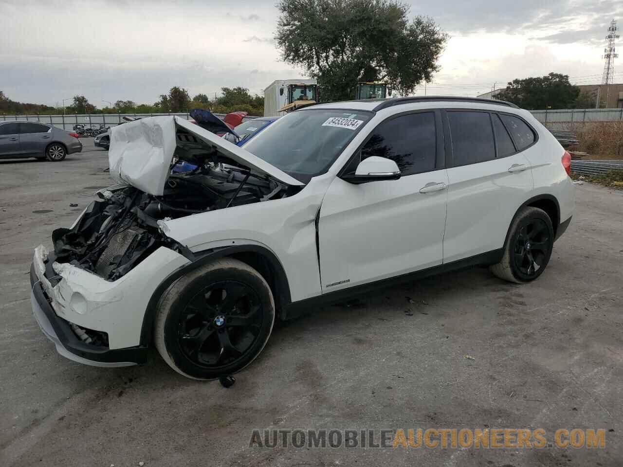 WBAVM1C59FVW58979 BMW X1 2015