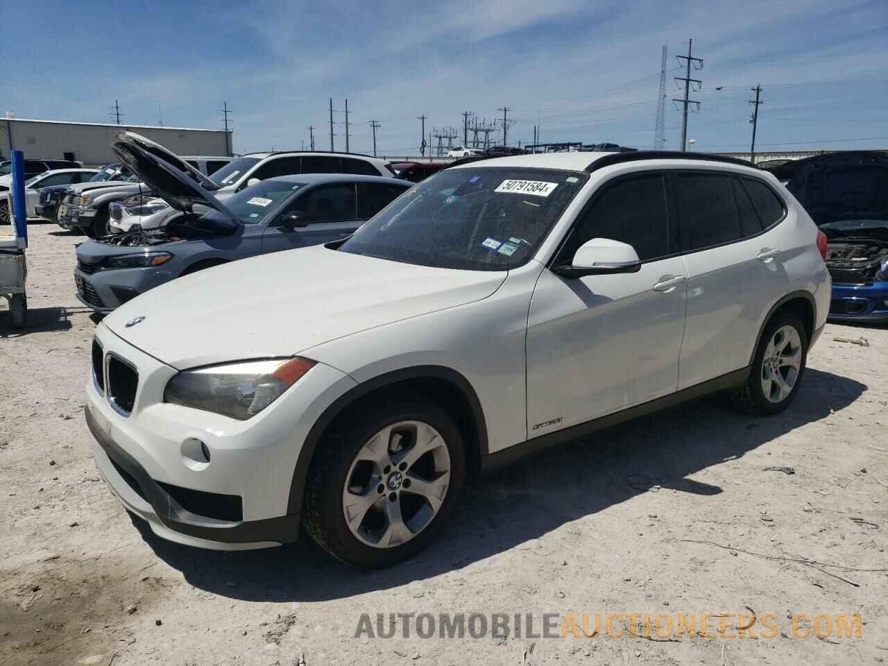 WBAVM1C5XFV316019 BMW X1 2015