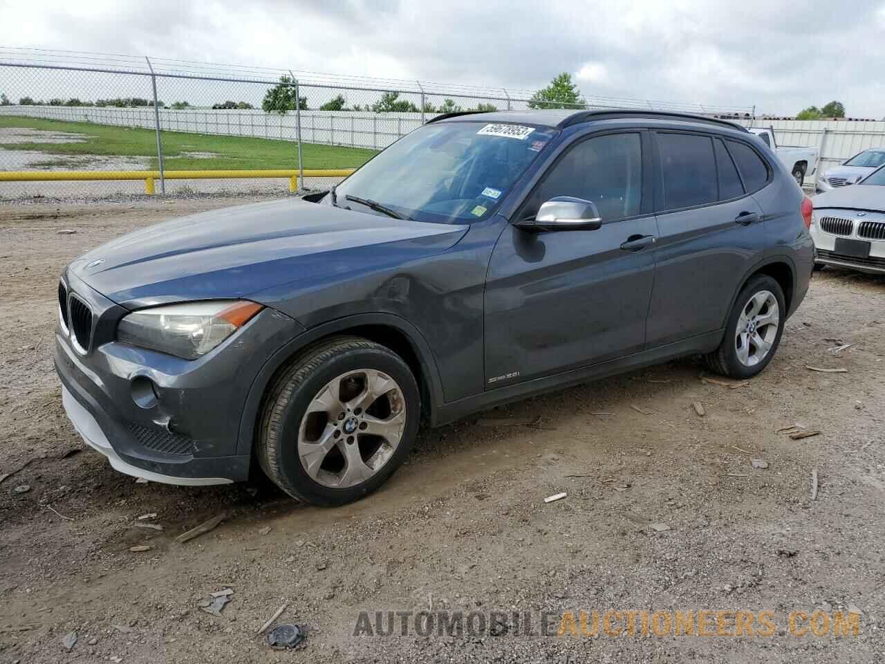 WBAVM1C5XFV317431 BMW X1 2015