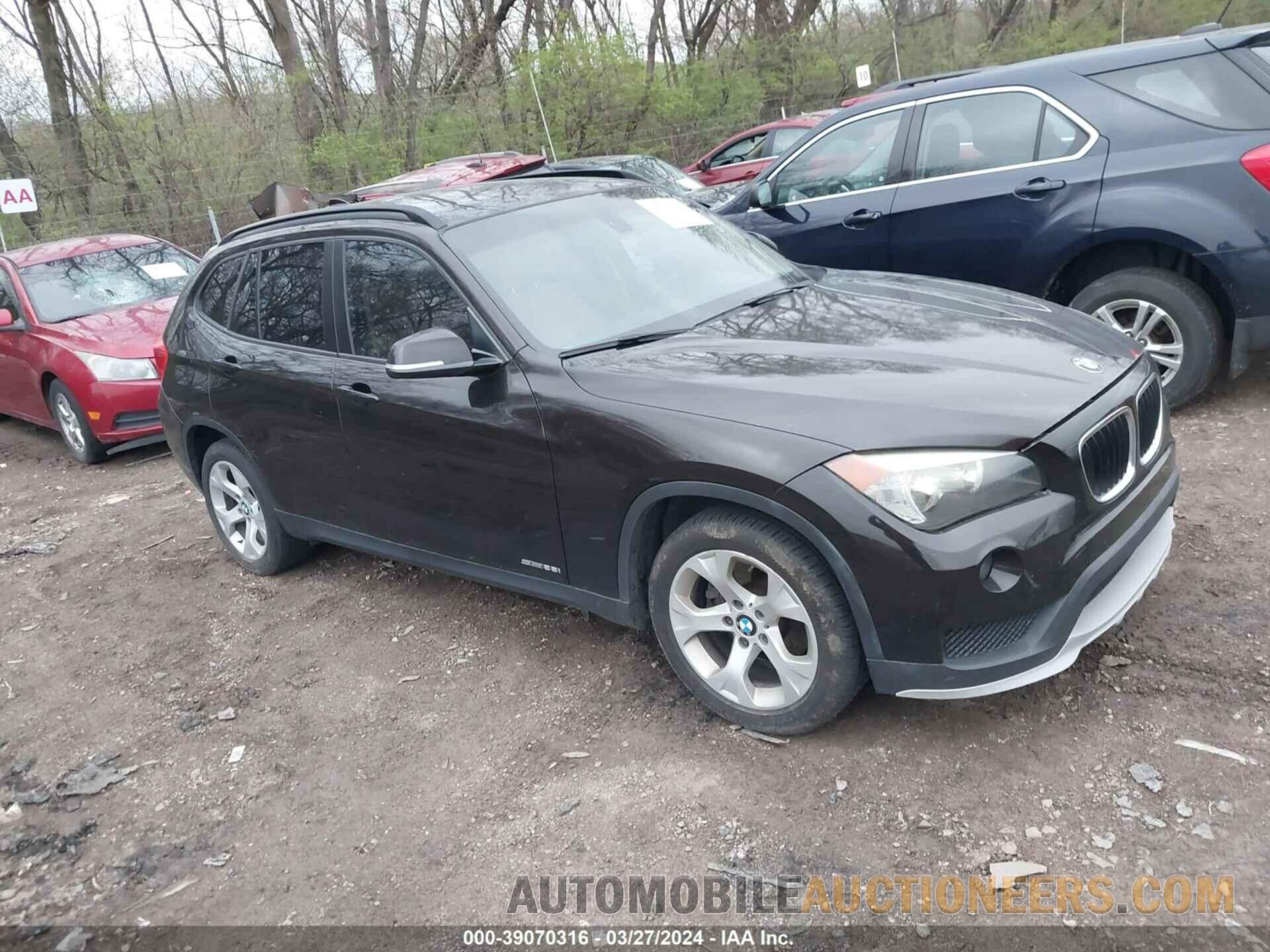 WBAVM1C5XFV318532 BMW X1 2015