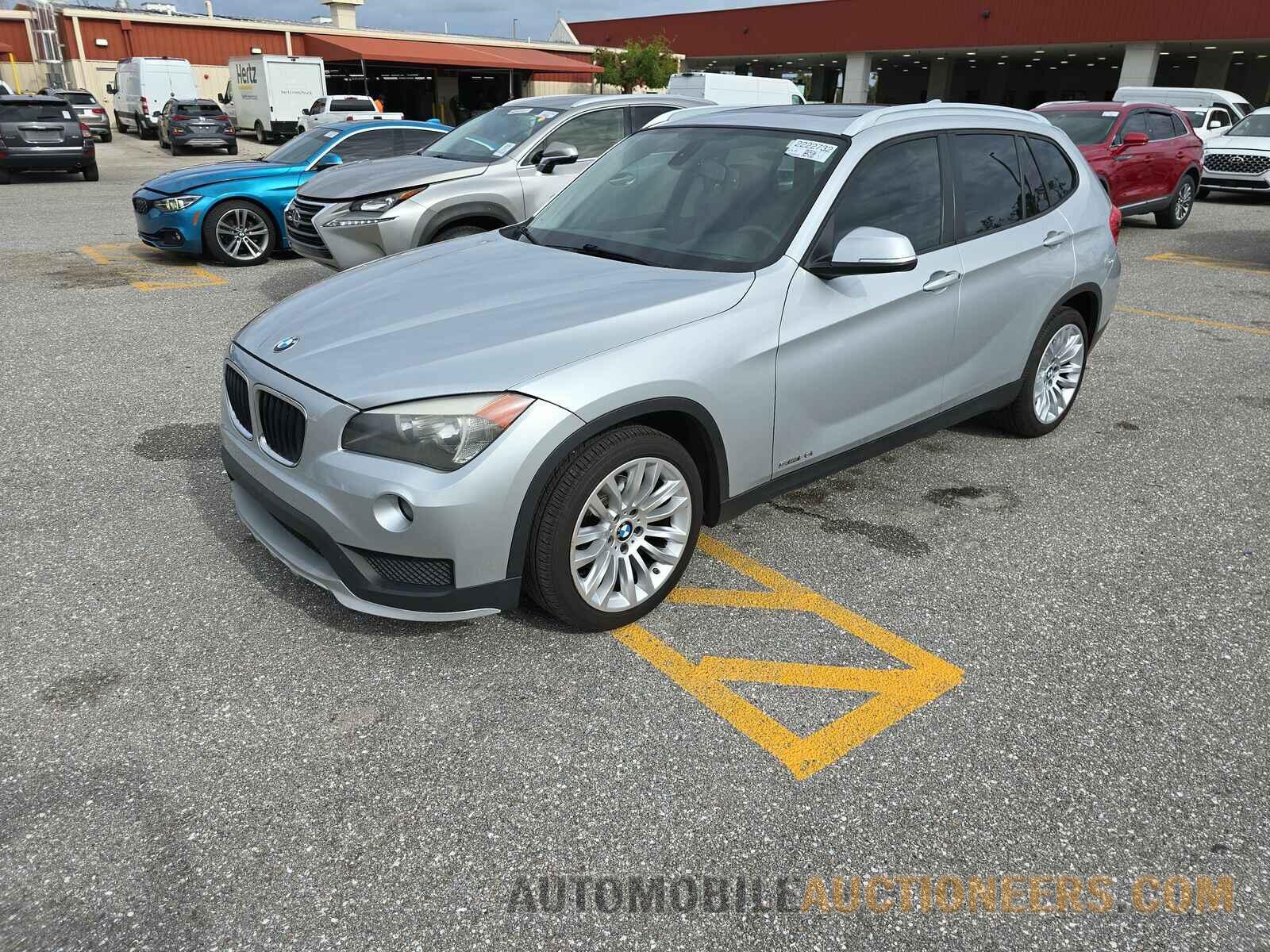 WBAVM1C5XFV319521 BMW X1 2015